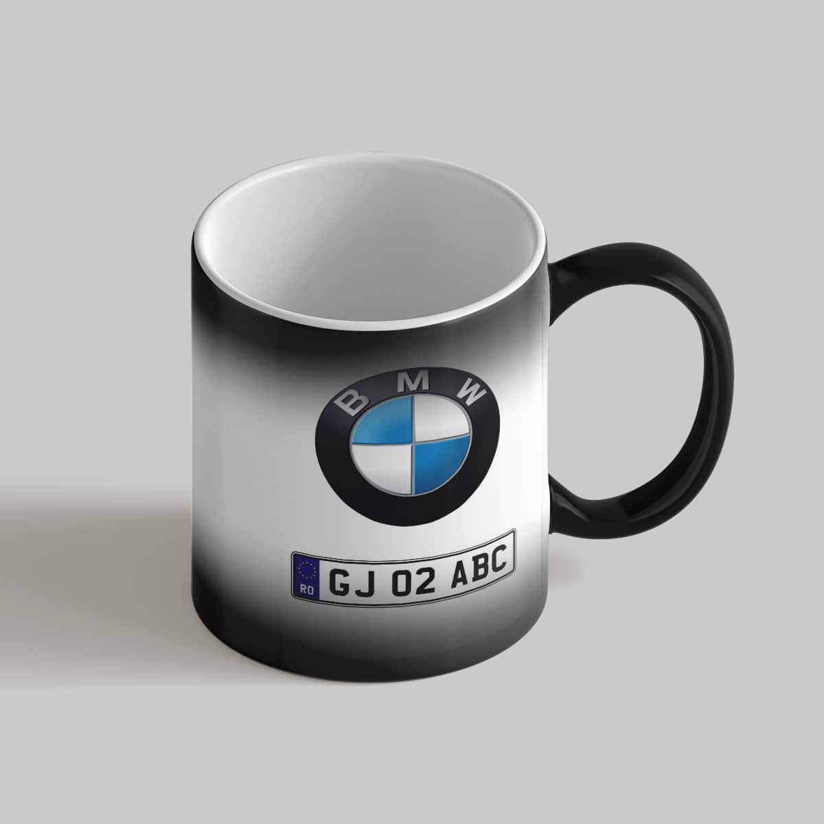 Cană BMW termosensibila, personalizată cu numărul mașinii - Negru