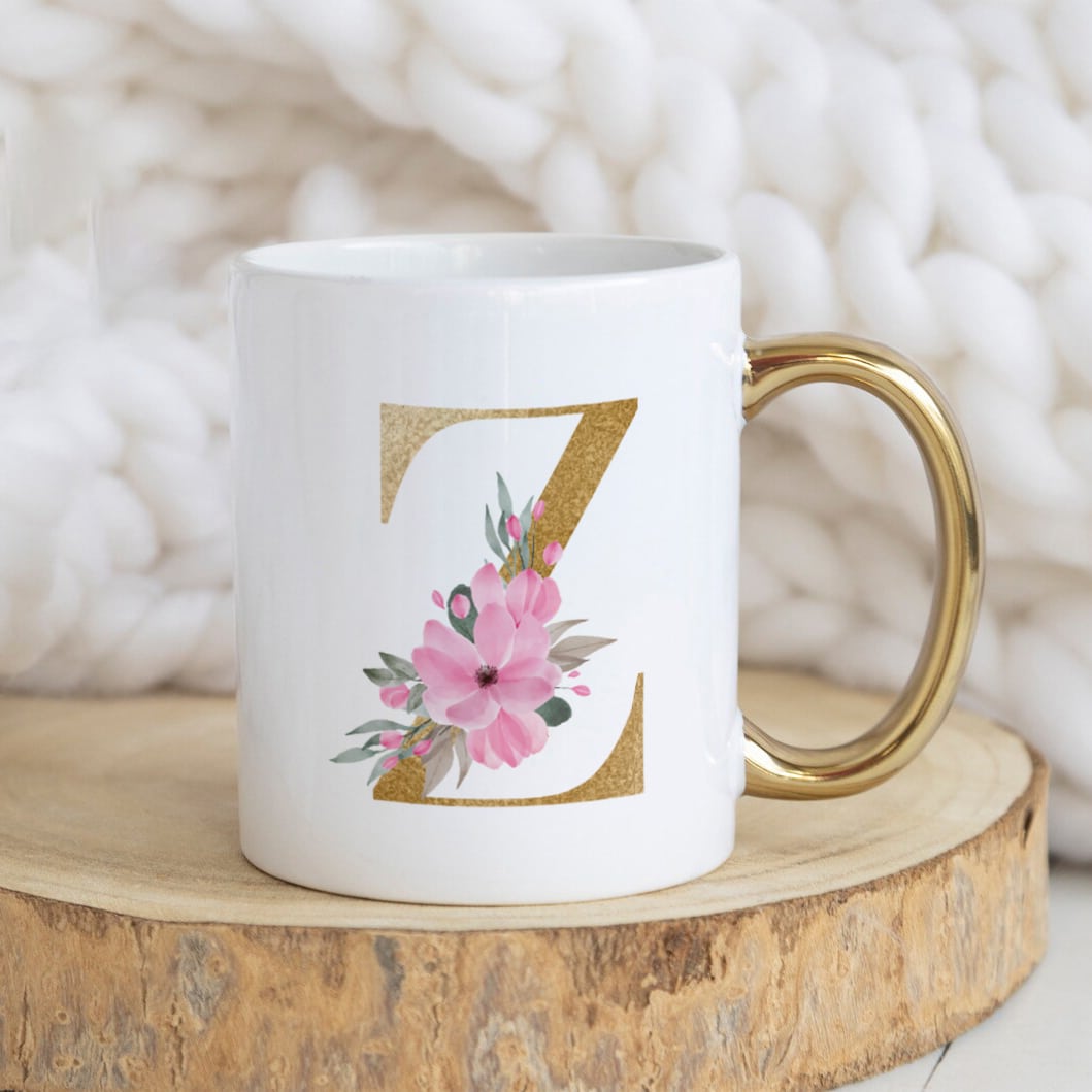 Cană cu mâner auriu personalizată cu nume și inițiala Z - Monogramă cu flori roz