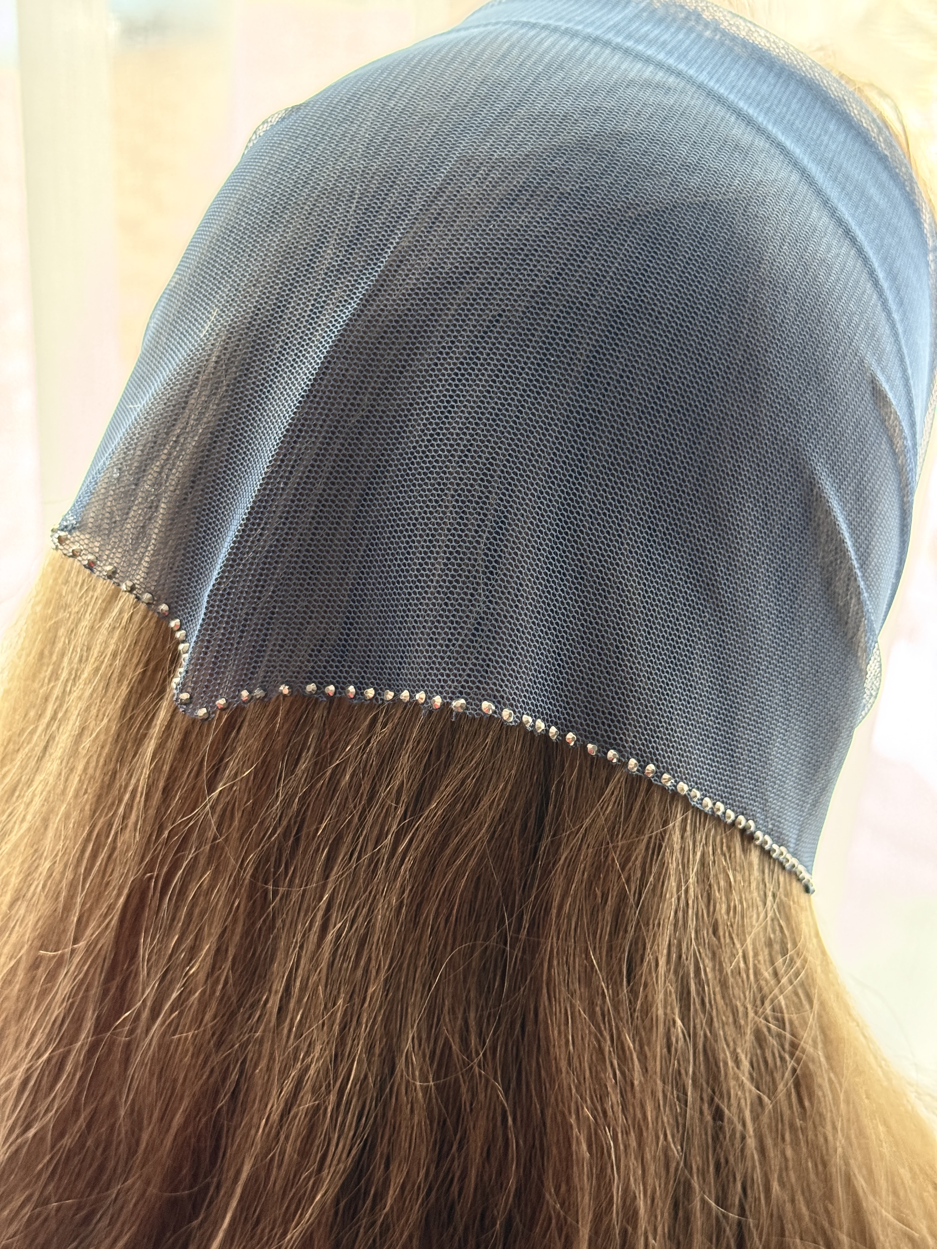 Batic din tul - albastru cu pietre pe margine