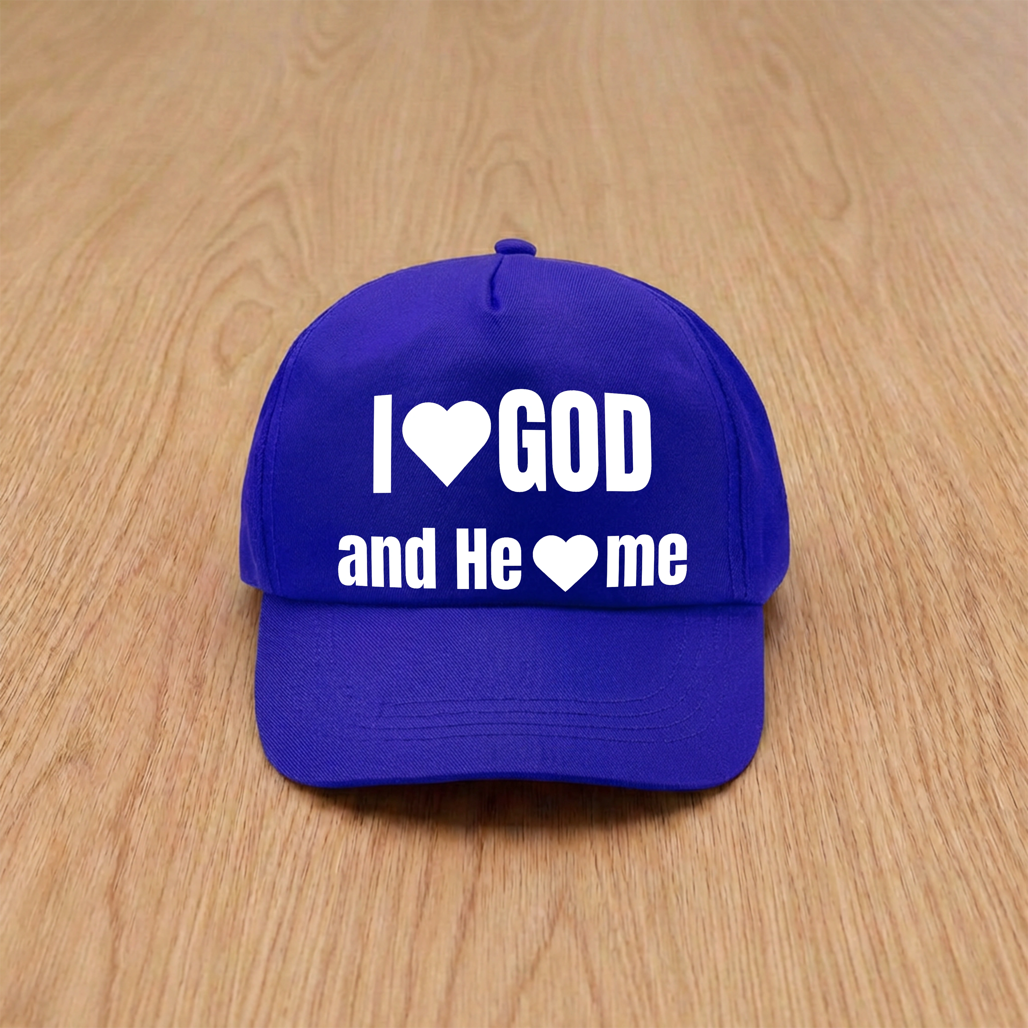 Sapca albastra, mesaj in engleza - I love God and He loves me