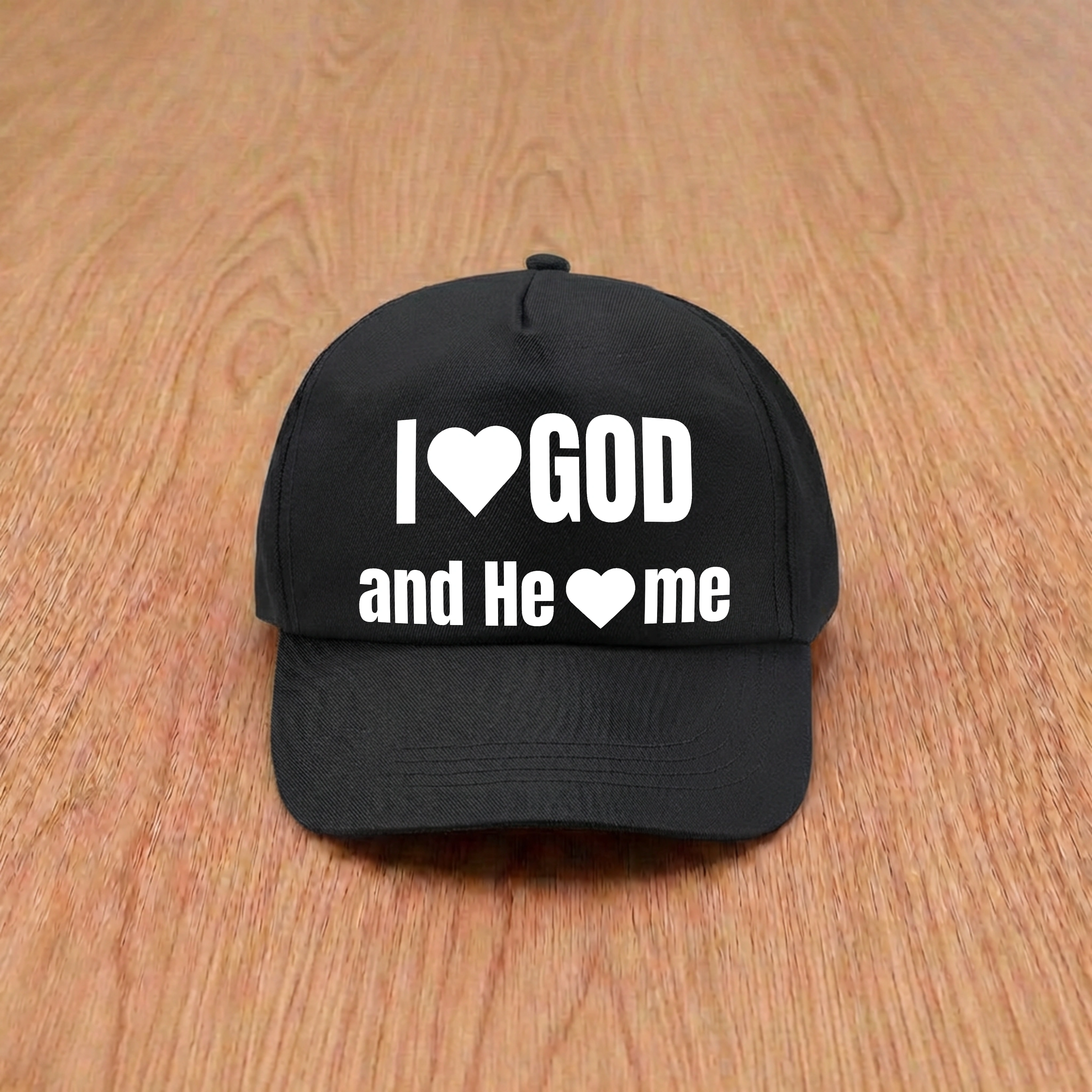 Sapca neagra, mesaj in engleza - I love God and He loves me