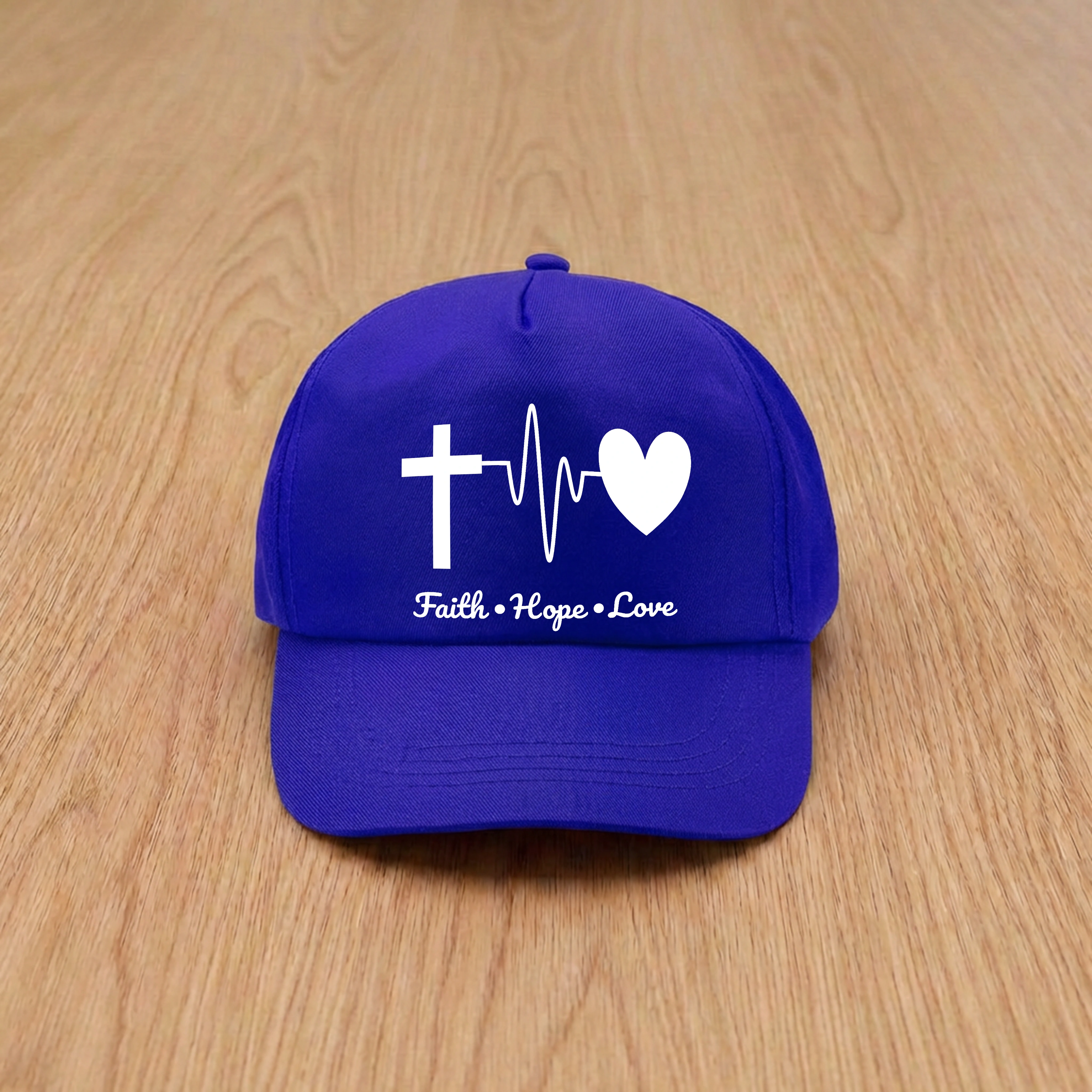 Sapca albastra, mesaj in engleza - Faith, Hope, Love