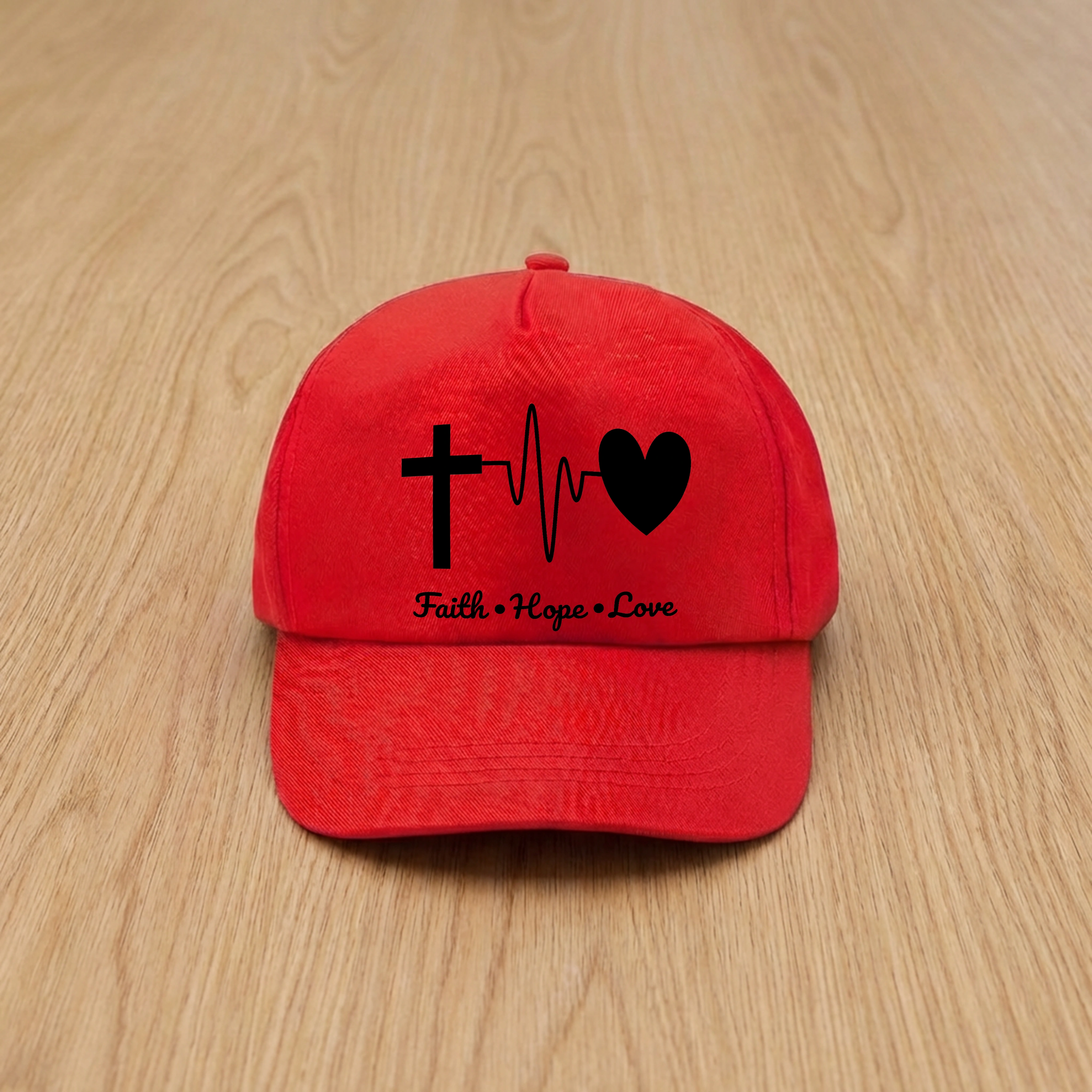 Sapca rosie, mesaj in engleza - Faith, Hope, Love