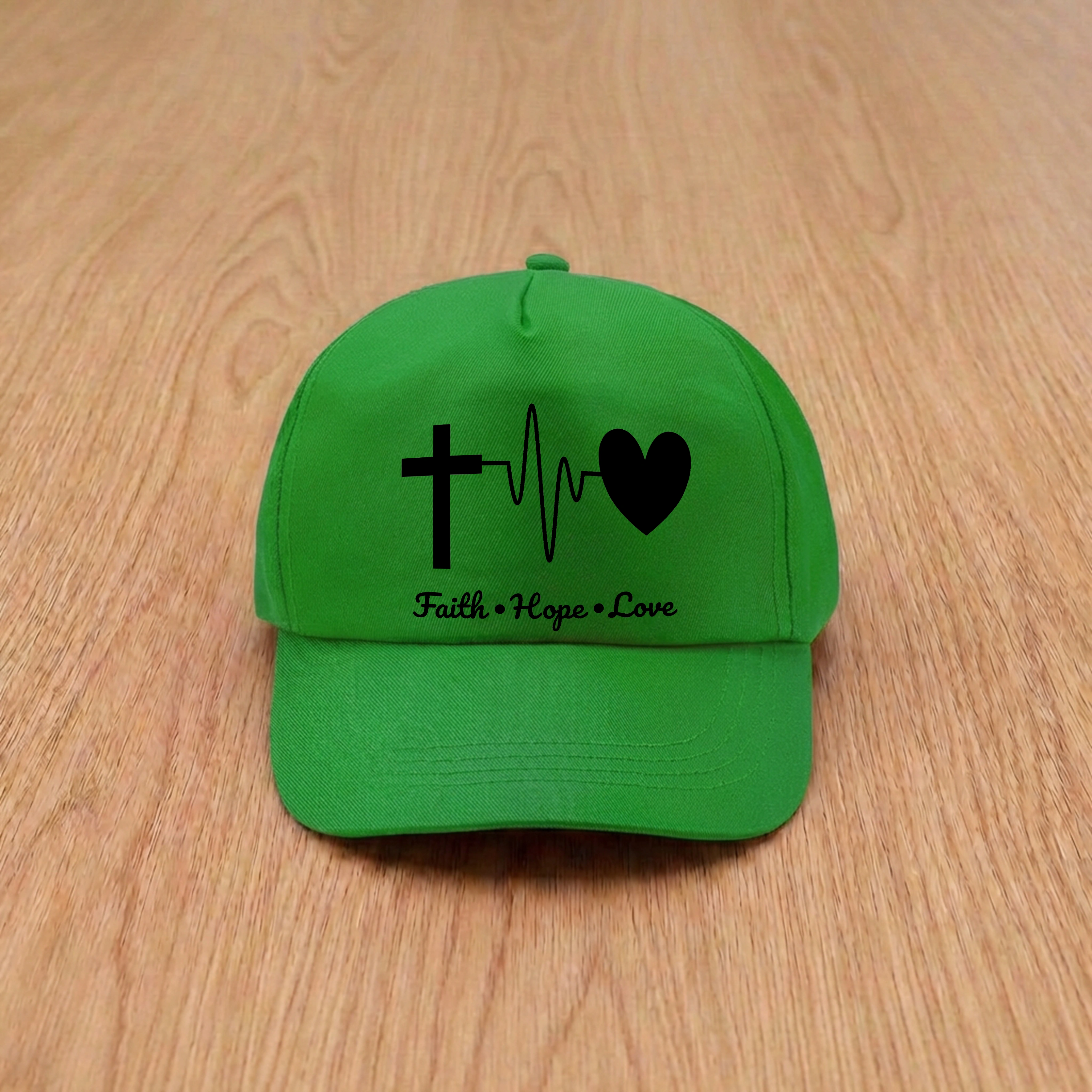 Sapca verde, mesaj in engleza - Faith, Hope, Love